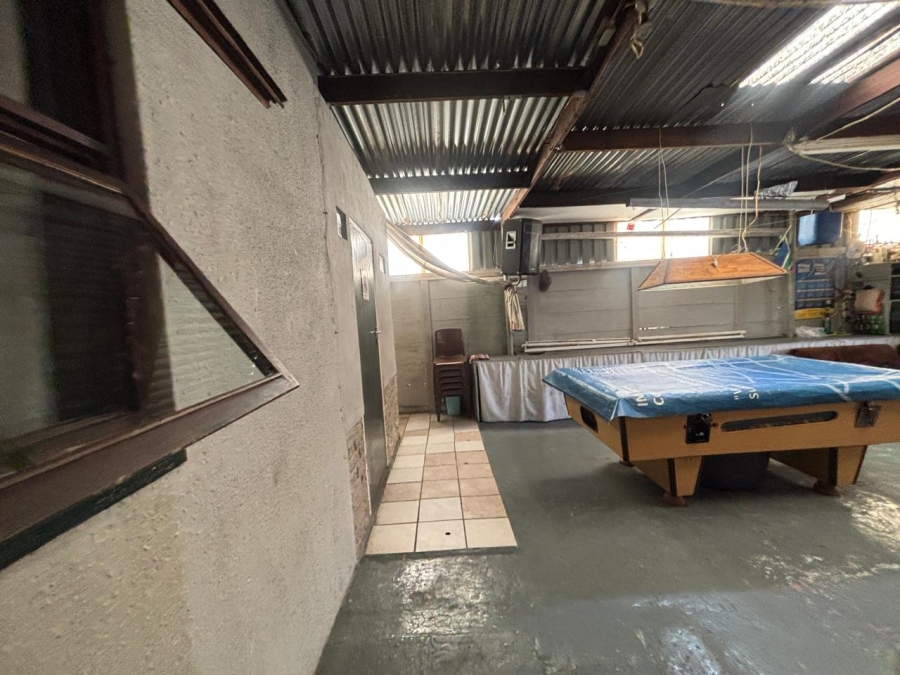 7 Bedroom Property for Sale in Beverly Park Western Cape